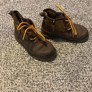 UGG Kids Boots in Brown with Orange Laces